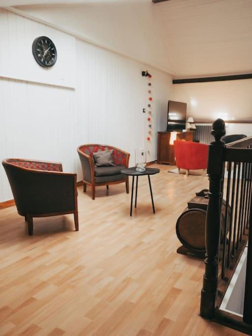 Appartement Avec Patio Sainte-Anne-d'Auray Luaran gambar
